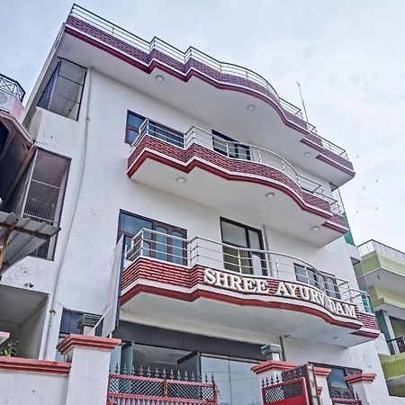 Oyo 7498 Hotel Aparajita Benares Buitenkant foto